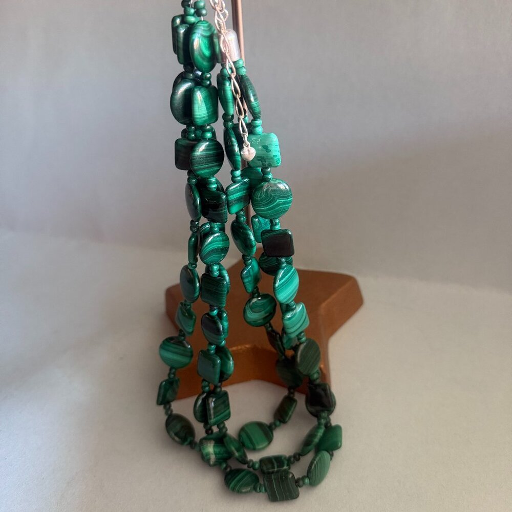 Elegant  Malachite/ Sterling silver necklace